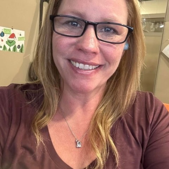 Meet your Posher, Carrie - Picture 1 of 1